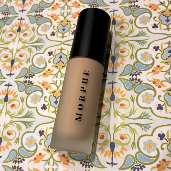 Morphe Filter Effect Foundation in Medium 9 - Picture 1 of 3